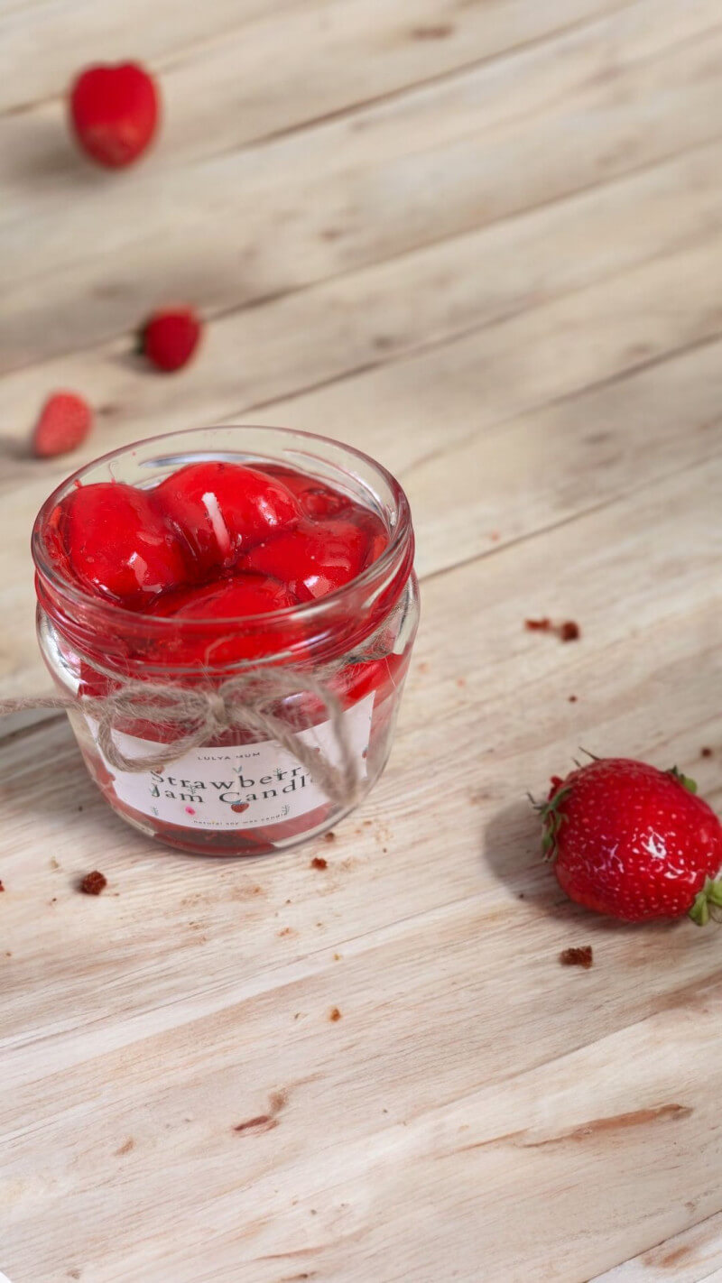 Çilek Reçeli Soya Mum - Orta Boy