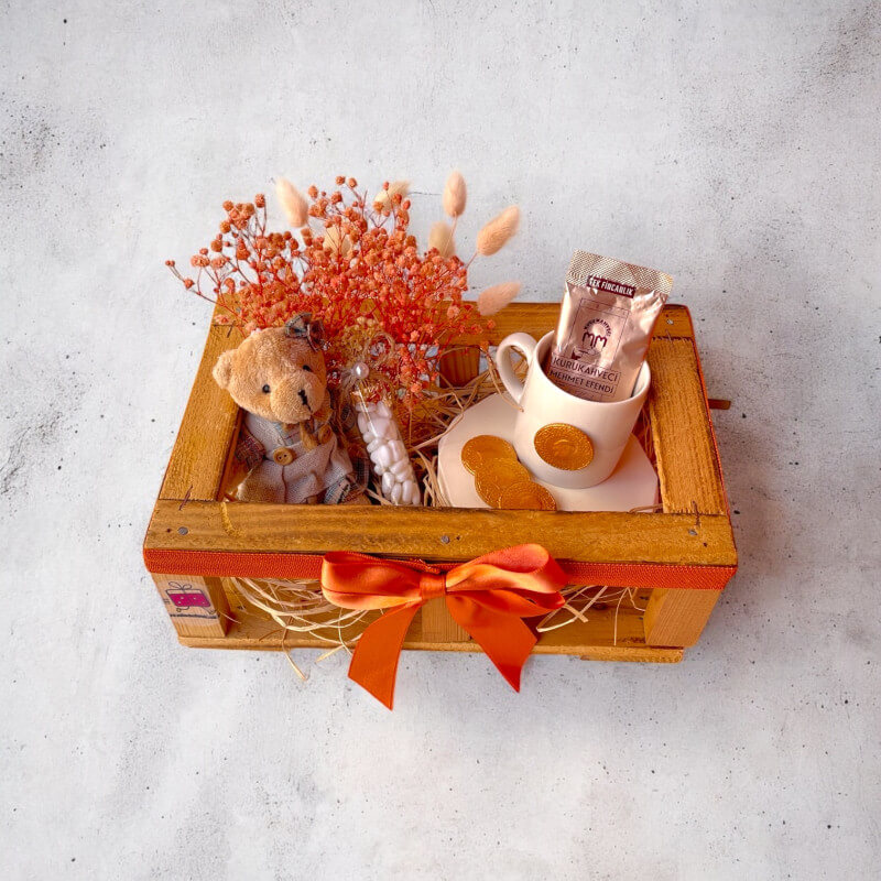 Ahşap Sandıkta Ayıcıklı Türk Kahvesi Fincan Set