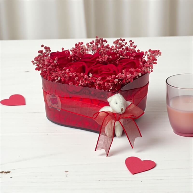 Kalp Vazoda Ayıcıklı 7 Kırmızı Gül Aranjman