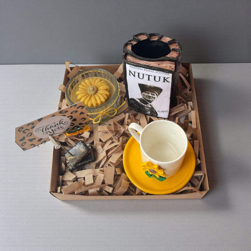 Öğretmenlere Özel Nutuk Notluk Ayçiçek Fincan Mum Set